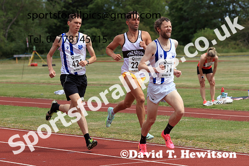 1500 metres, 2025 NEMAA Track and Field, Monkton. Photo: David T. Hewitson/Sports for All Pics
